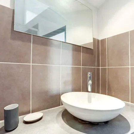 Luckey Homes - Rue Pralon 公寓 *